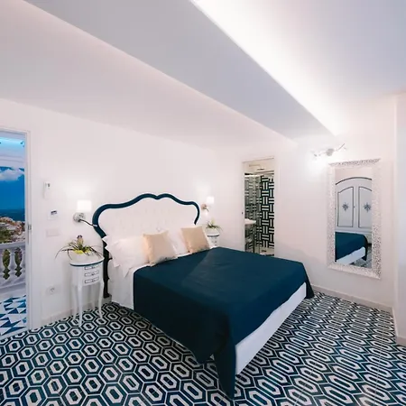 Diamond 3* Ravello